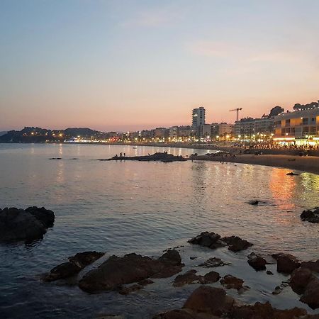 Apartamentos Zodiac Lloret de Mar Luaran gambar