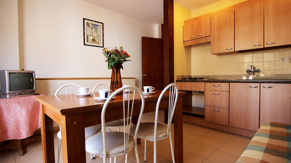 Apartamentos Zodiac Lloret de Mar Luaran gambar