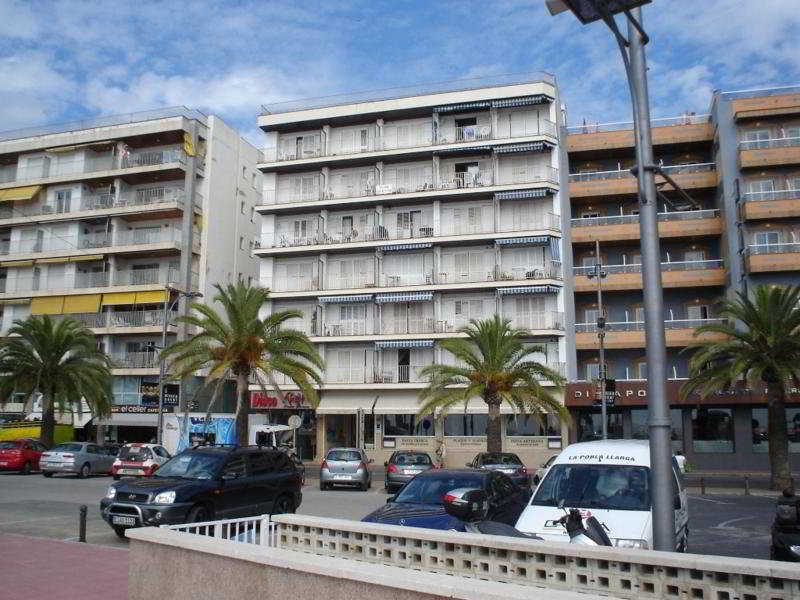 Apartamentos Zodiac Lloret de Mar Luaran gambar