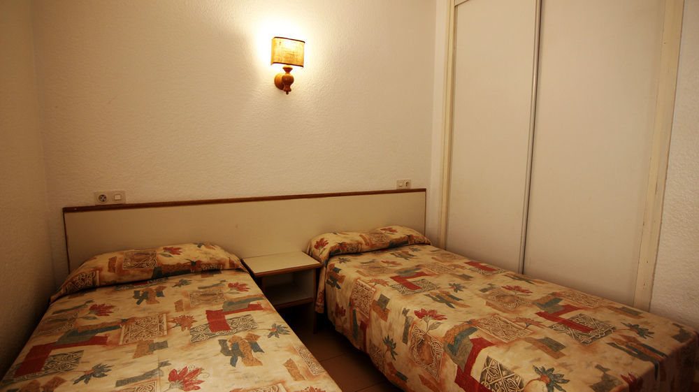 Apartamentos Zodiac Lloret de Mar Luaran gambar