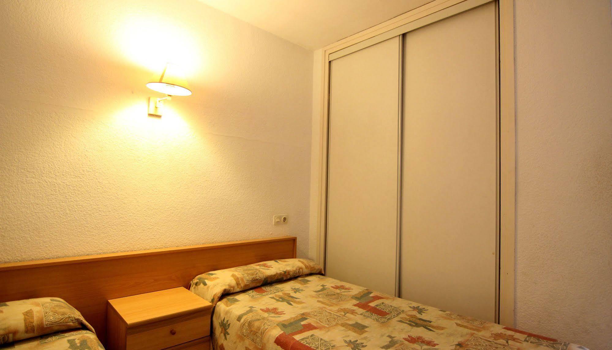 Apartamentos Zodiac Lloret de Mar Luaran gambar