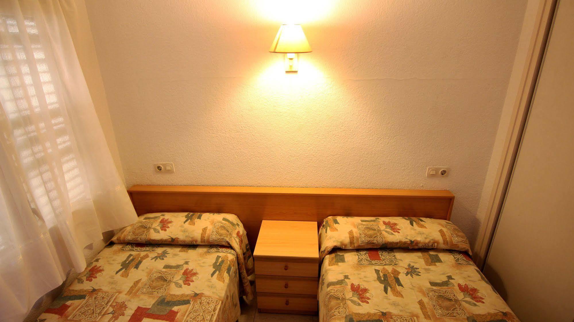 Apartamentos Zodiac Lloret de Mar Luaran gambar