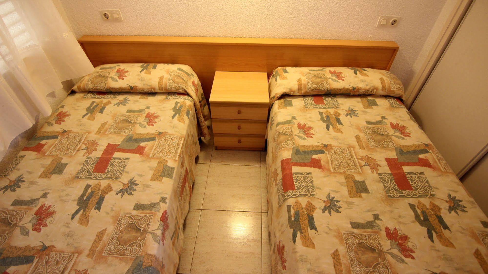 Apartamentos Zodiac Lloret de Mar Luaran gambar