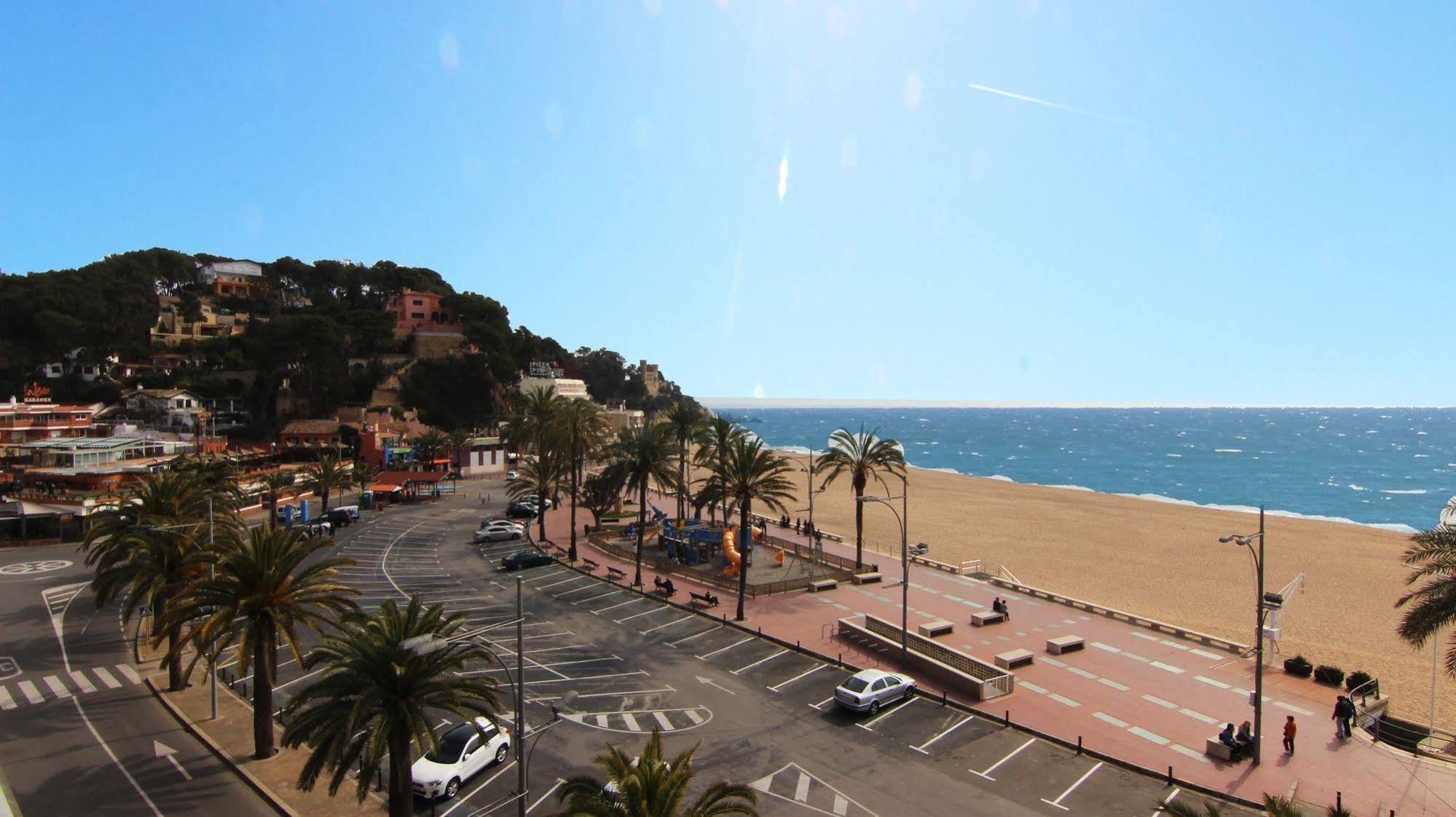 Apartamentos Zodiac Lloret de Mar Luaran gambar