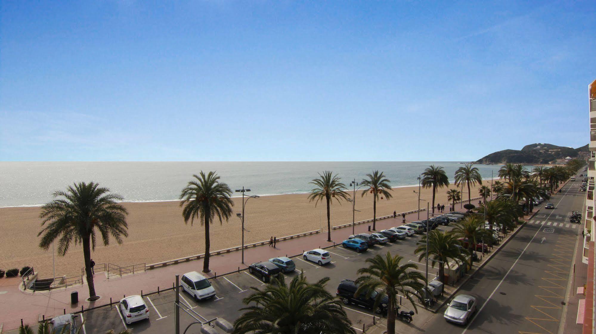 Apartamentos Zodiac Lloret de Mar Luaran gambar