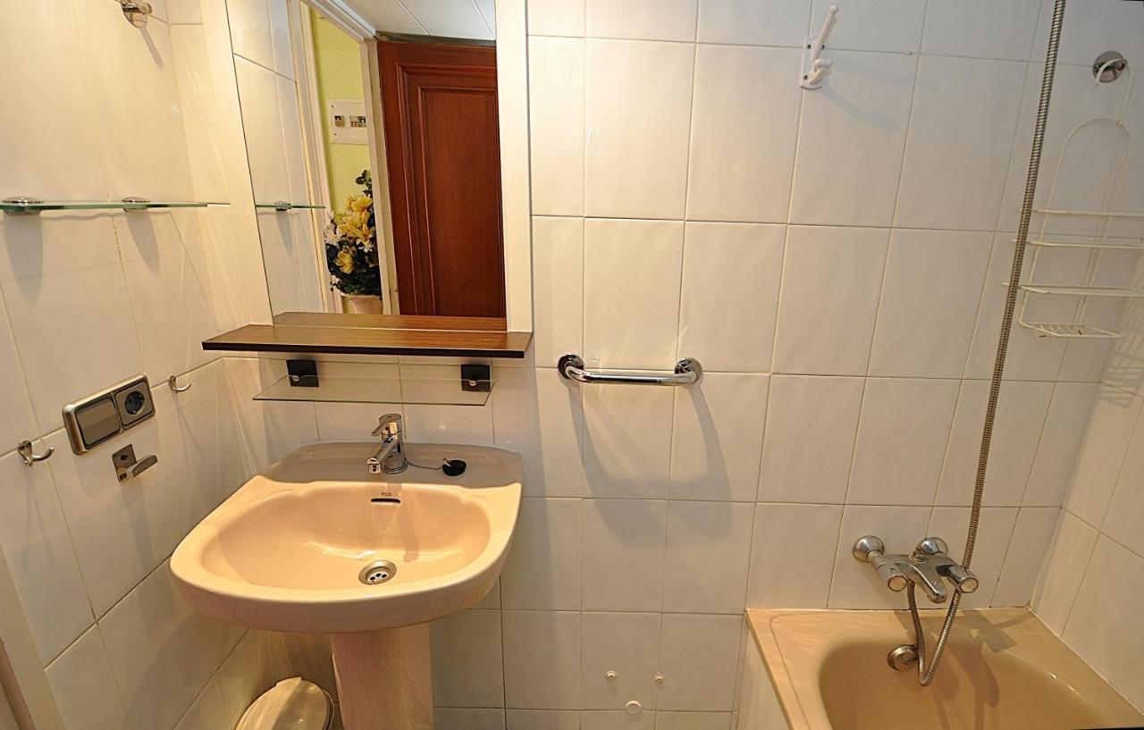 Apartamentos Zodiac Lloret de Mar Luaran gambar